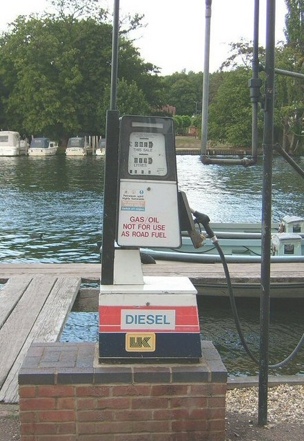 Rivercraft Fuel Pump, Henley On Thames